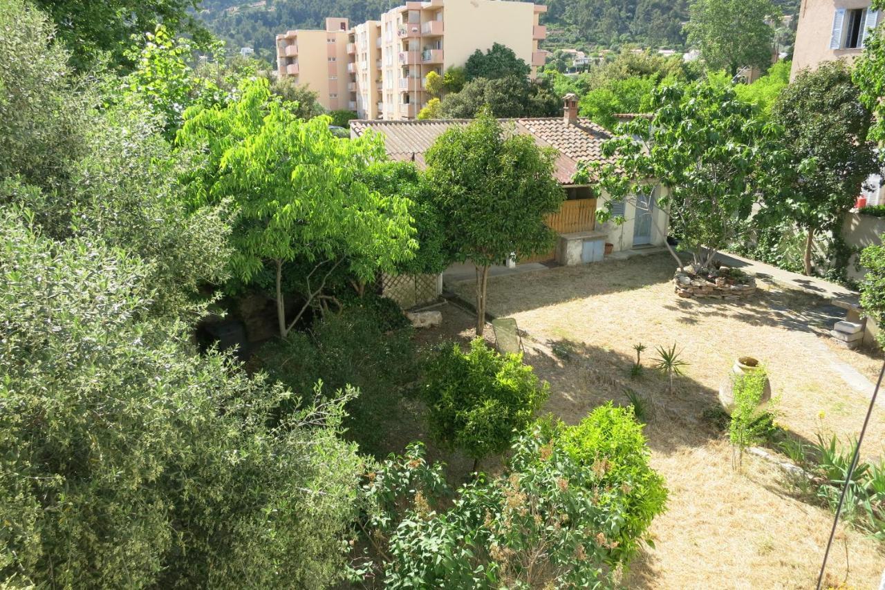 Maison Lumineuse Et Spacieuse Avec Jardin Arbore Ла-Валетт-дю-Вар Екстер'єр фото